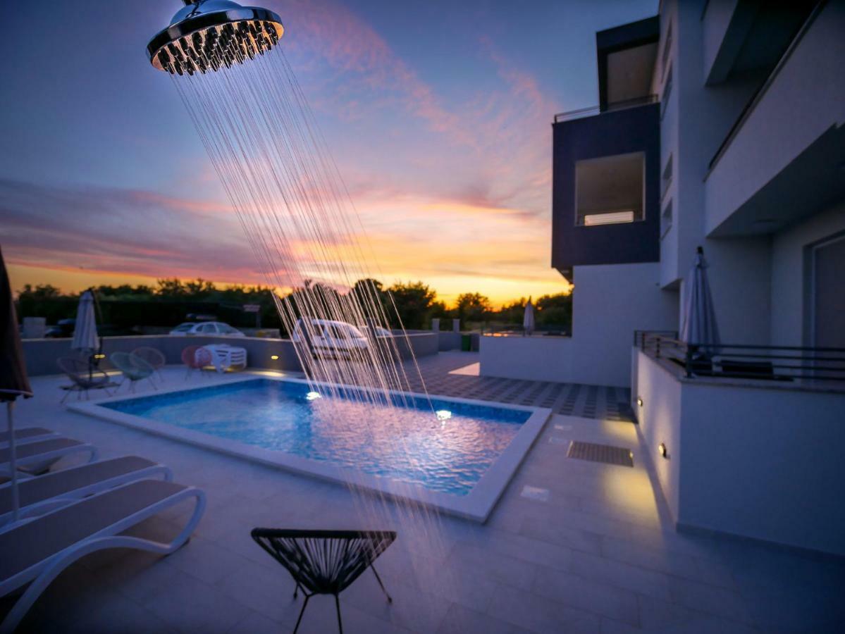 Apartments Evita บาร์บินเย ภายนอก รูปภาพ
